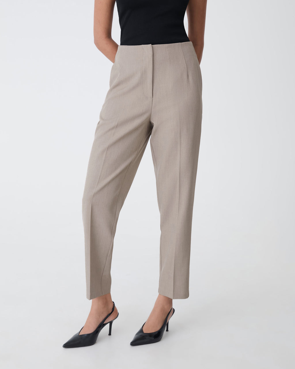 Mila Tapered Leg Pant in fawn — close-up view