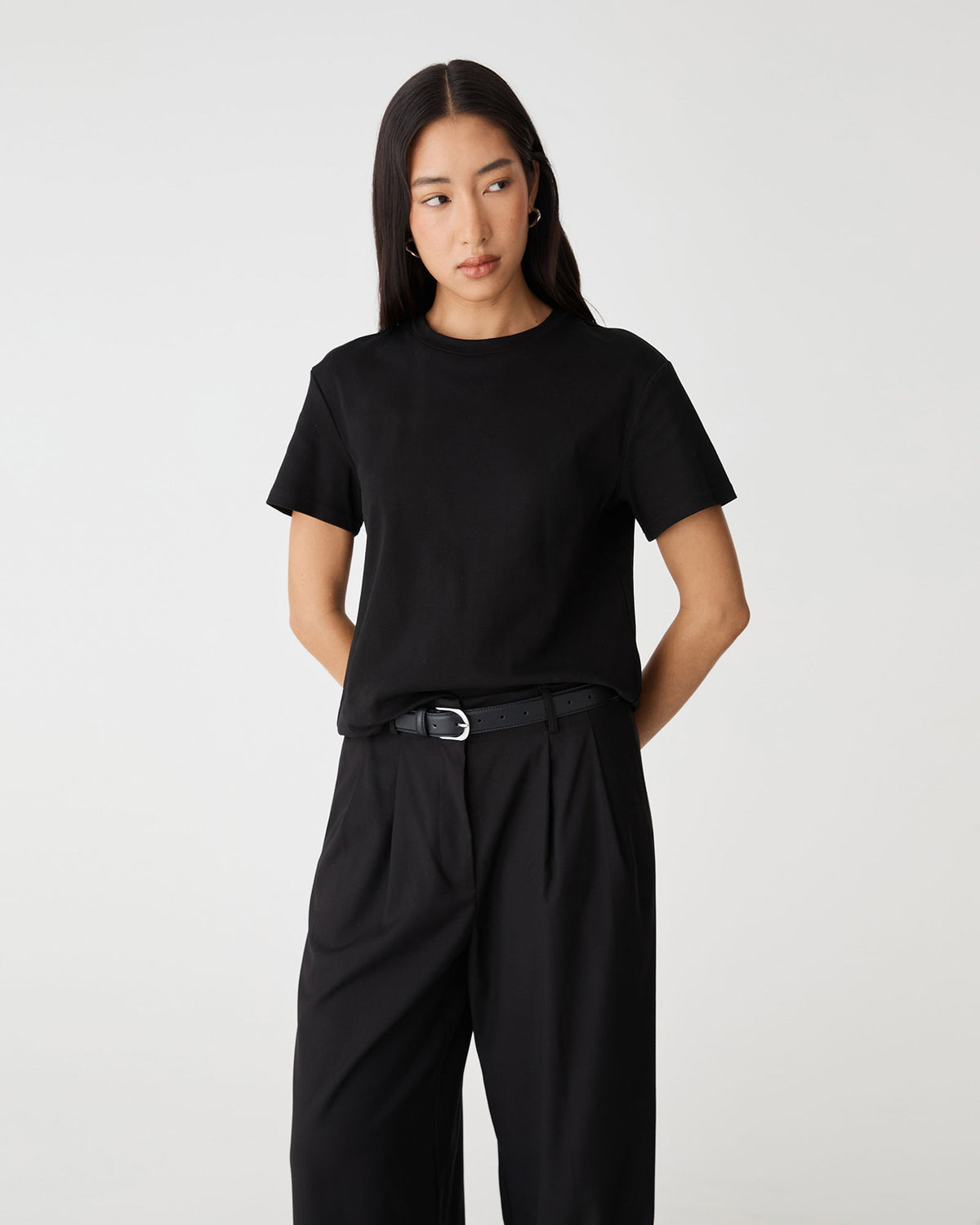 May Relaxed Cotton T-shirt in black — close-up view 2