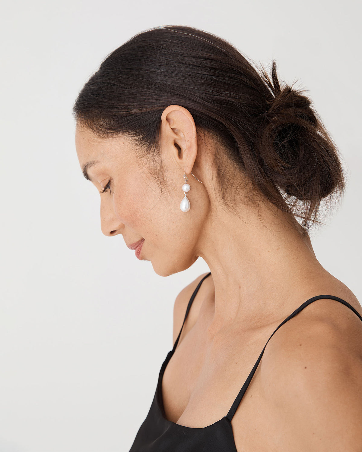 Victoria Pearl Earrings in silver — fabric detail