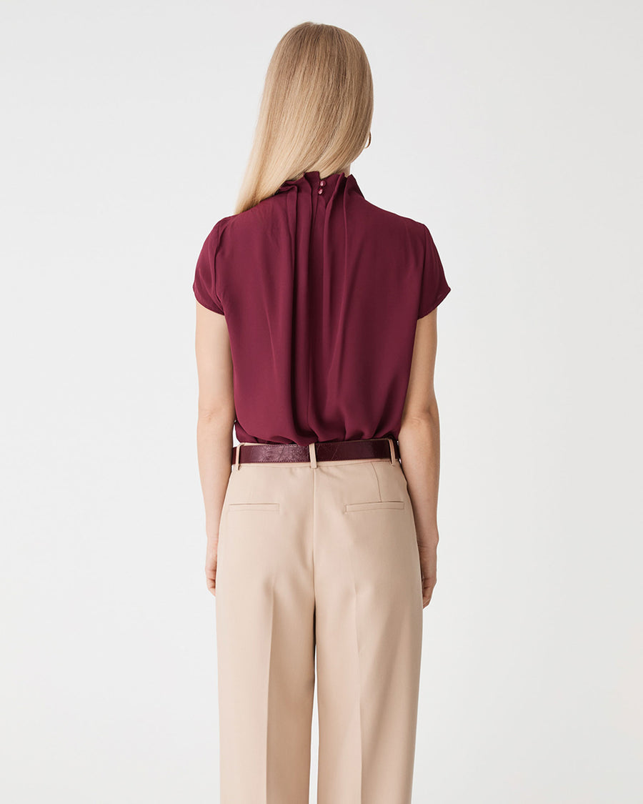 Seville Square Buckle Belt in wine — fabric detail